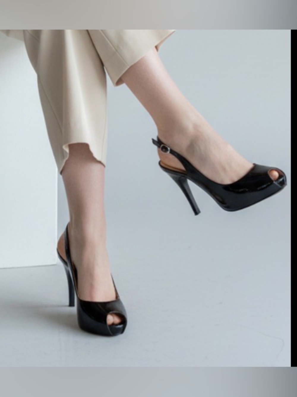 Roberto Festa Black Peep Toe Slingback Heels size 7